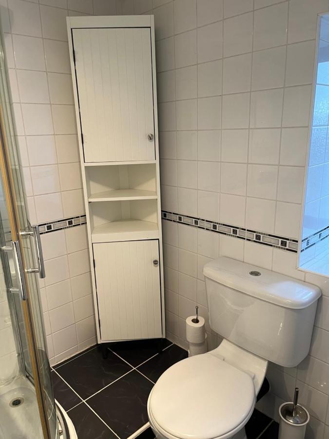 The Farm House Modern Spacious 2 Bedroom Home At Tong Road Leeds Perfect For Contractors Free Secure Parking Pudsey Zewnętrze zdjęcie